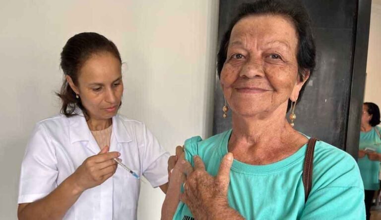 Mutirão marca início da vacinação contra a Influenza 2026 em São Gonçalo