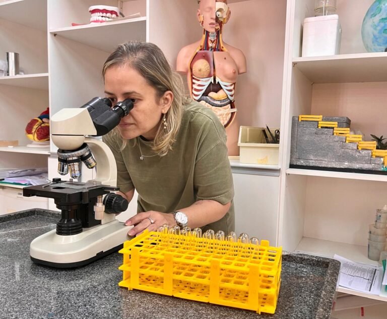Laboratório de Ciências estimulam e ampliam aprendizagem de alunos nas escolas municipais