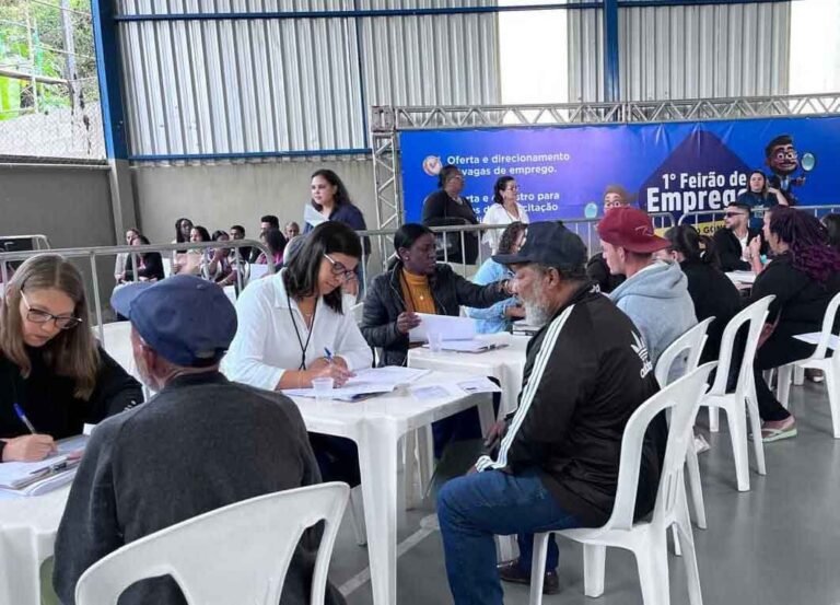 São Gonçalo do Rio Abaixo abre mais de 130 vagas de emprego na construção civil com salários de até R$ 3 mil
