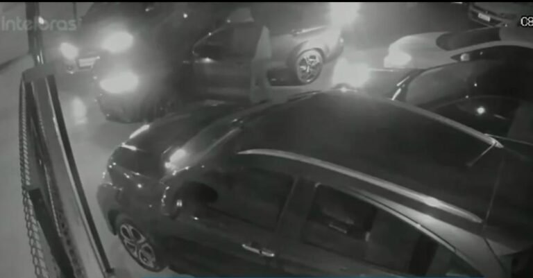 Carros são levados de agência em João Monlevade