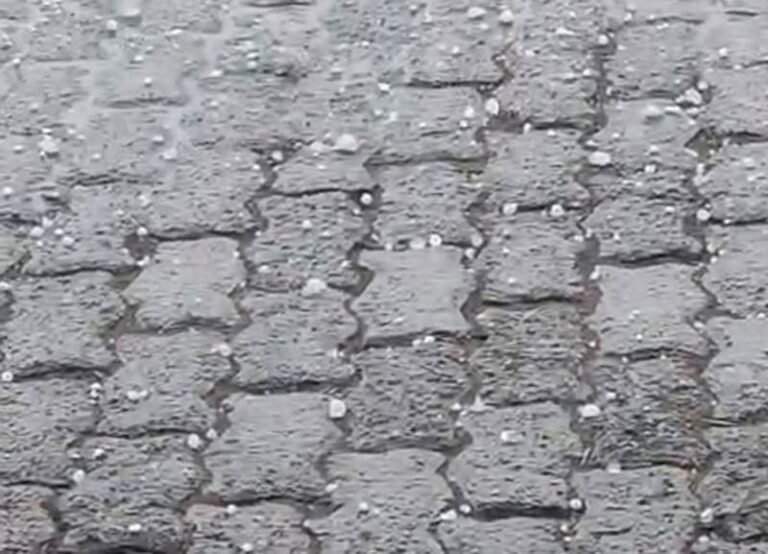 Vídeo; Chuva de granizo surpreende moradores de Alvinópolis e Bela Vista de Minas