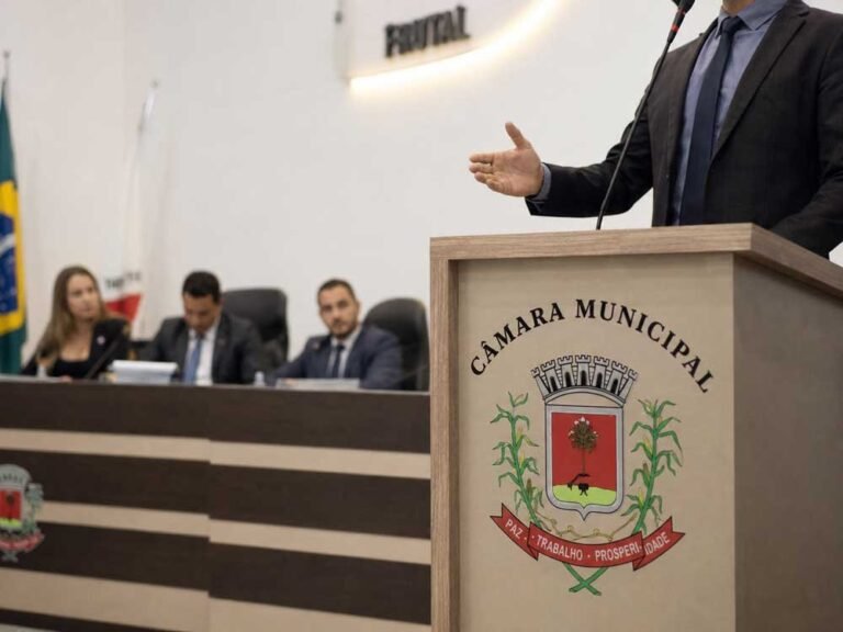 Ministério Público denuncia vereador por tráfico de influência em cirurgias do SUS