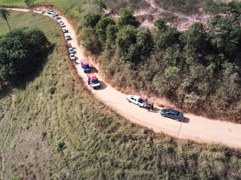 Motociclista fica ferido após queda de moto em São Domingos do Prata