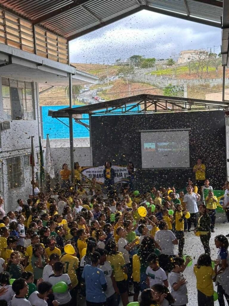 Mês da Pátria mobiliza escolas da rede municipal de Itabira com atividades de formação cidadã
